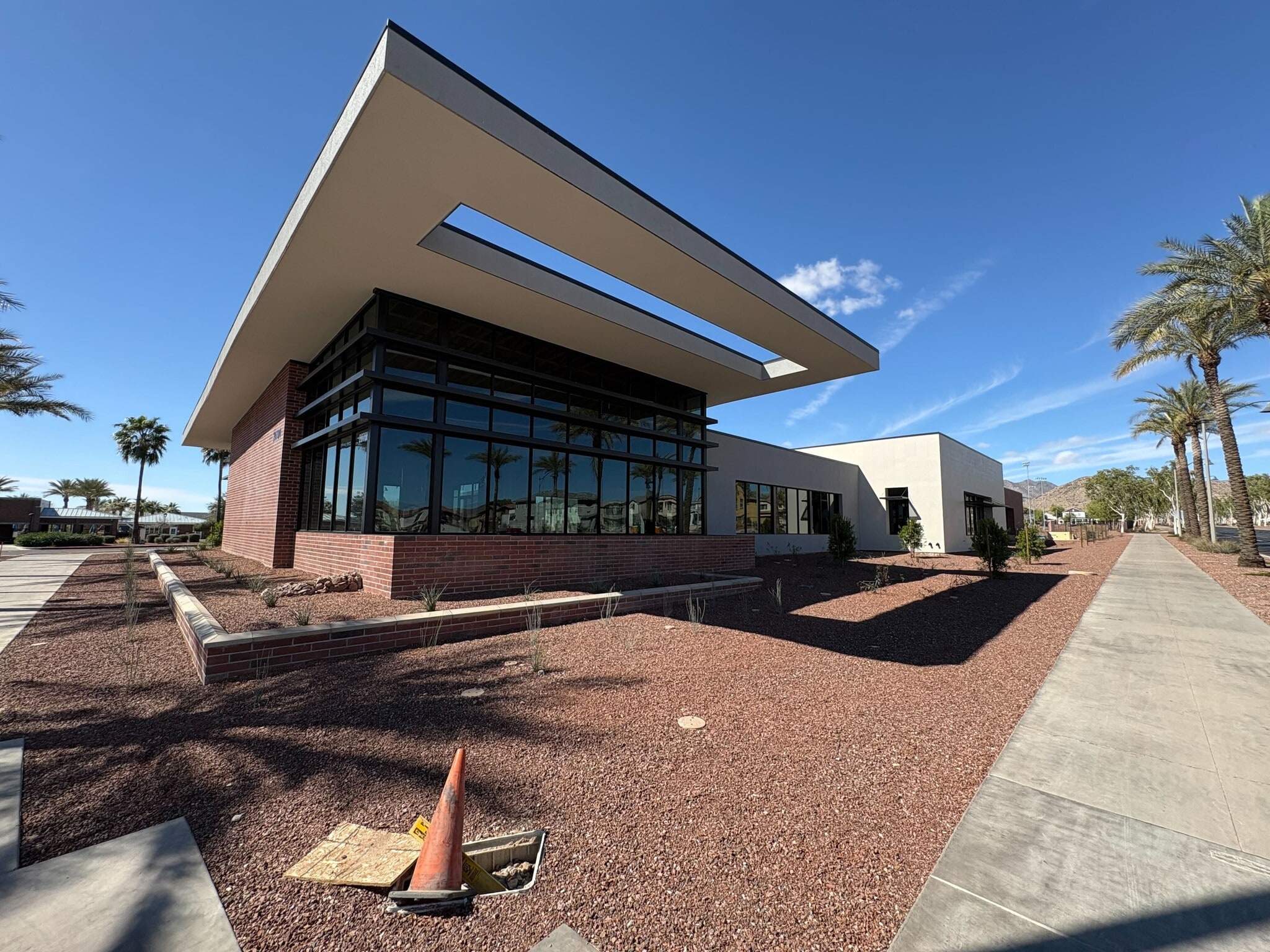 20700 W Thomas Rd, Buckeye, AZ for lease Primary Photo- Image 1 of 11