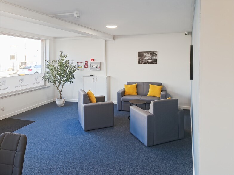 8 High St, Inverurie for lease - Interior Photo - Image 3 of 10