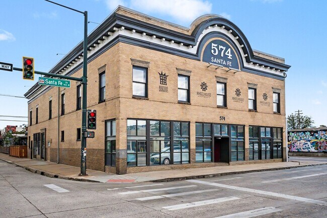 Plus de détails pour 574 Santa Fe Dr, Denver, CO - Bureau à louer