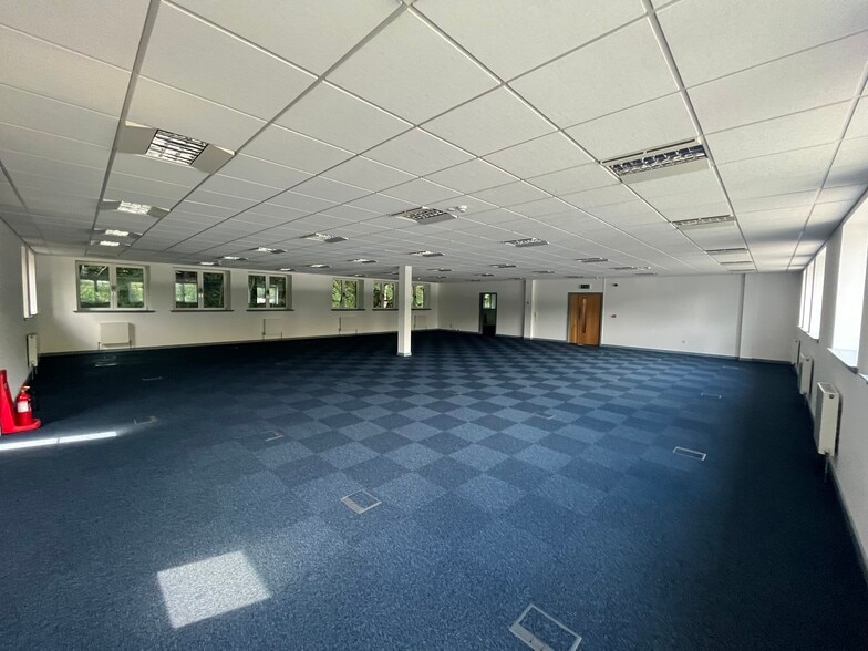 12A Queen St, Galashiels for lease - Building Photo - Image 3 of 4