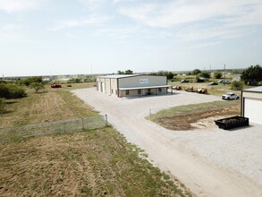 1630 Seaborn Rd, Ponder, TX à louer Photo intérieure- Image 1 de 4