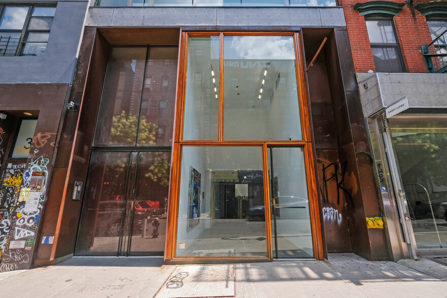 30 Orchard St, New York, NY for sale - Building Photo - Image 1 of 1