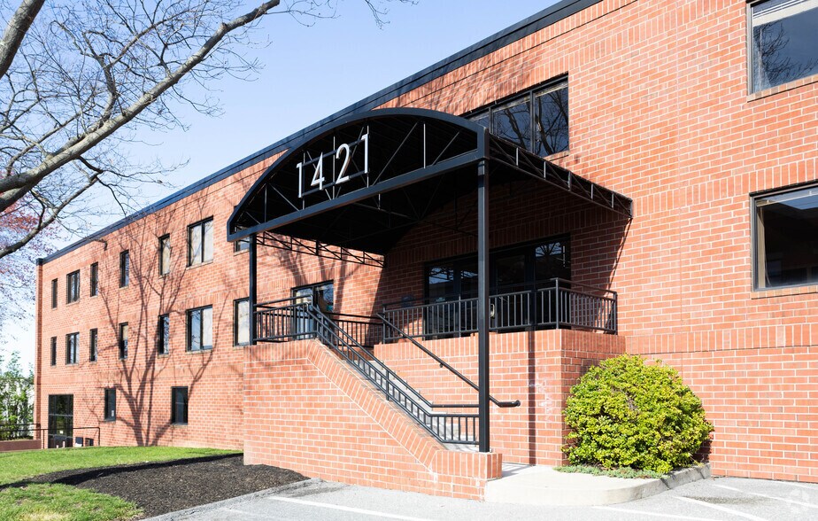 1421 Clarkview Rd, Baltimore, MD à louer - Photo du bâtiment - Image 3 de 4