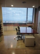 Office in Badalona, Barcelona for lease Interior Photo- Image 2 of 18