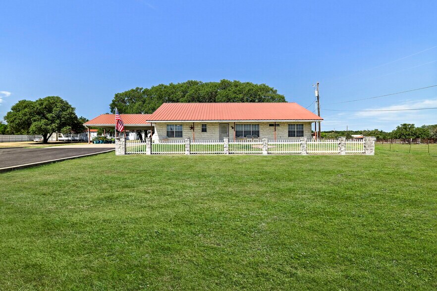 3676 FM2657, Kempner, TX à vendre - Photo principale - Image 3 de 39