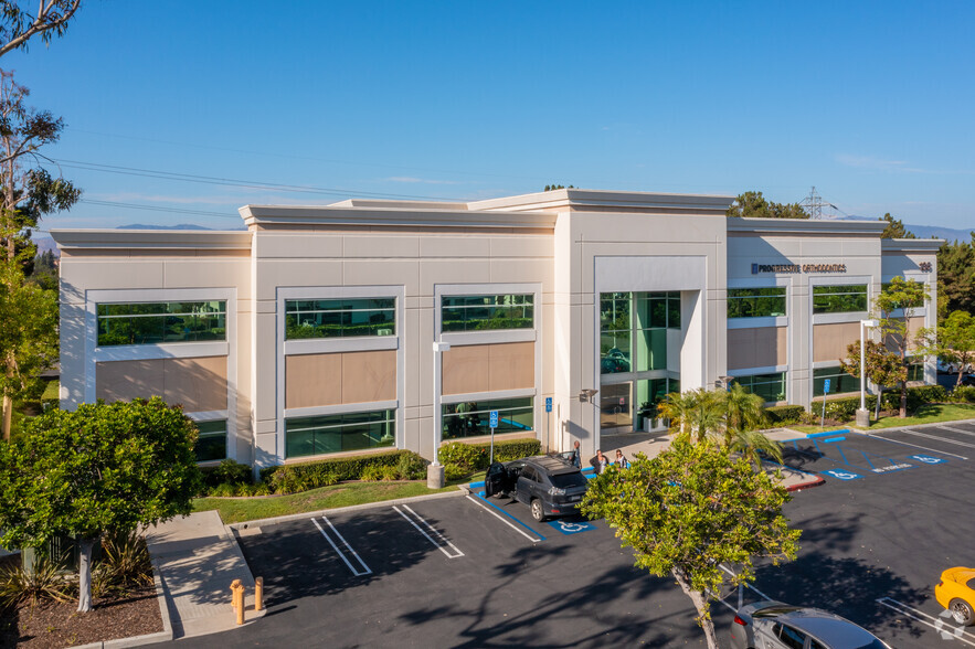 135 Columbia, Aliso Viejo, CA à louer - Photo du bâtiment - Image 1 de 5