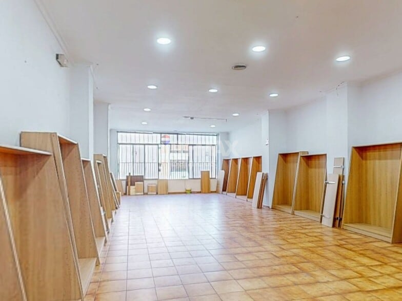 Retail in Vigo, Pontevedra for sale - Interior Photo - Image 2 of 23