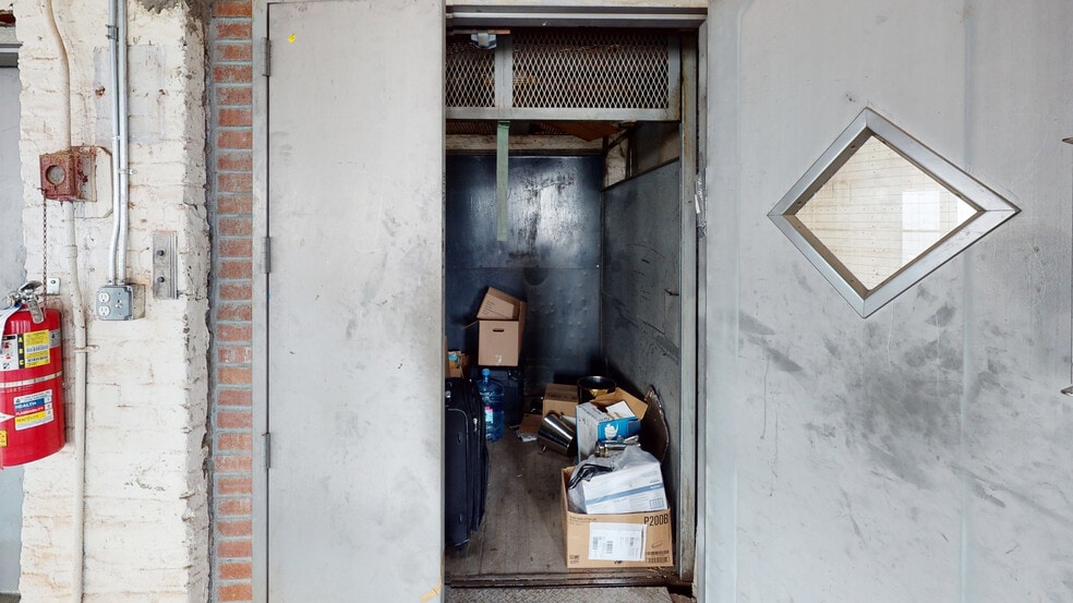 1943 Pitkin Ave, Brooklyn, NY for lease - Interior Photo - Image 2 of 16