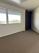1200 Mt Diablo Blvd, Walnut Creek, CA à louer Photo intérieure- Image 2 de 4