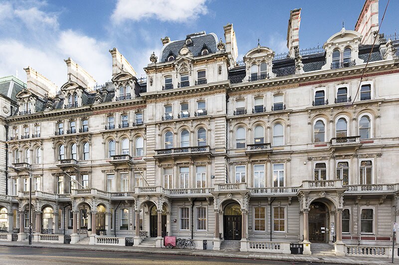 9-11 Grosvenor Gdns, Londres à louer Photo du bâtiment- Image 1 de 10