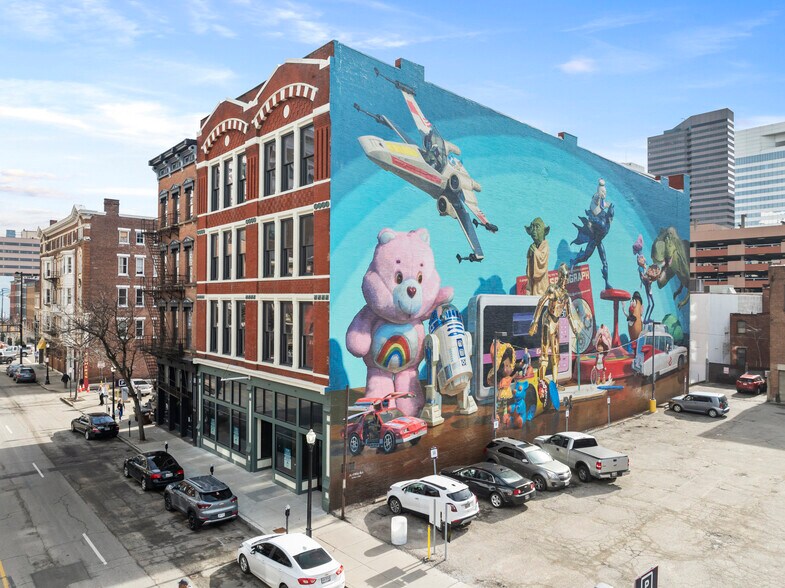 23 W Court St, Cincinnati, OH à louer - Photo principale - Image 1 de 6