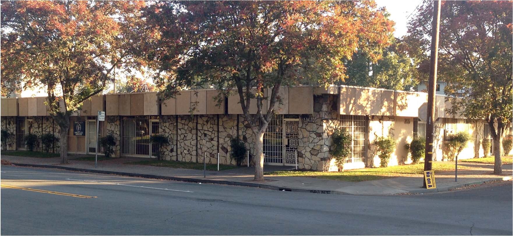 902 N Hunter St, Stockton, CA à louer Photo du bâtiment- Image 1 de 18