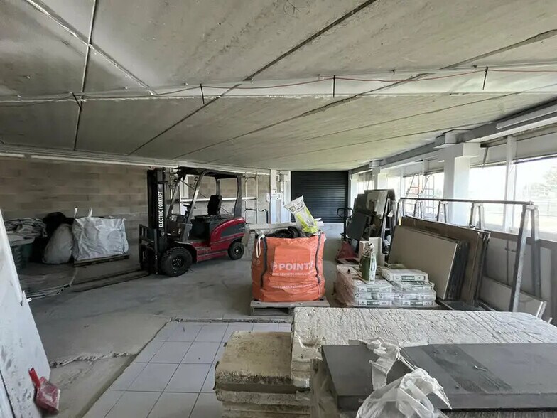 Flex in Fontenay-Trésigny for sale - Interior Photo - Image 2 of 2