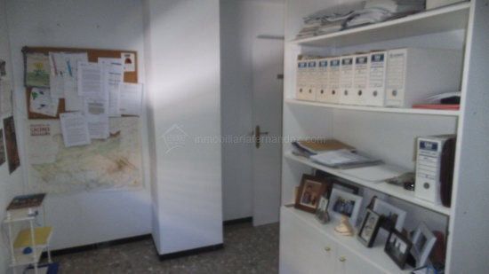 Bureau dans Cáceres, Cáceres à louer - Photo du bâtiment - Image 3 de 10