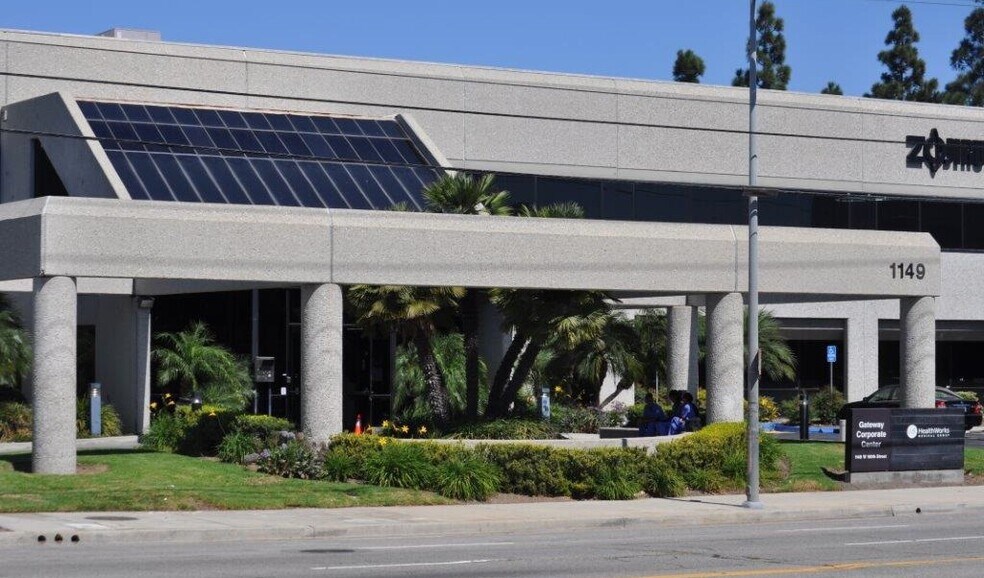 1149 W 190th St, Gardena, CA à vendre - Photo du bâtiment - Image 1 de 4