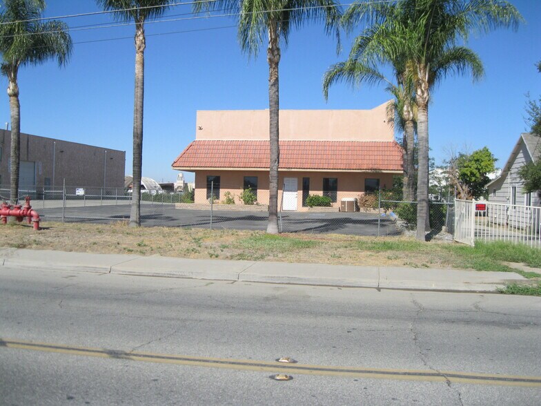 1262 S Santa Fe Ave, San Jacinto, CA à vendre - Photo du bâtiment - Image 3 de 27