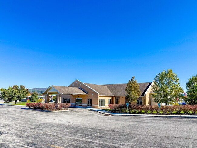 Plus de détails pour 723 Broad St, Duncansville, PA - Bureau à louer