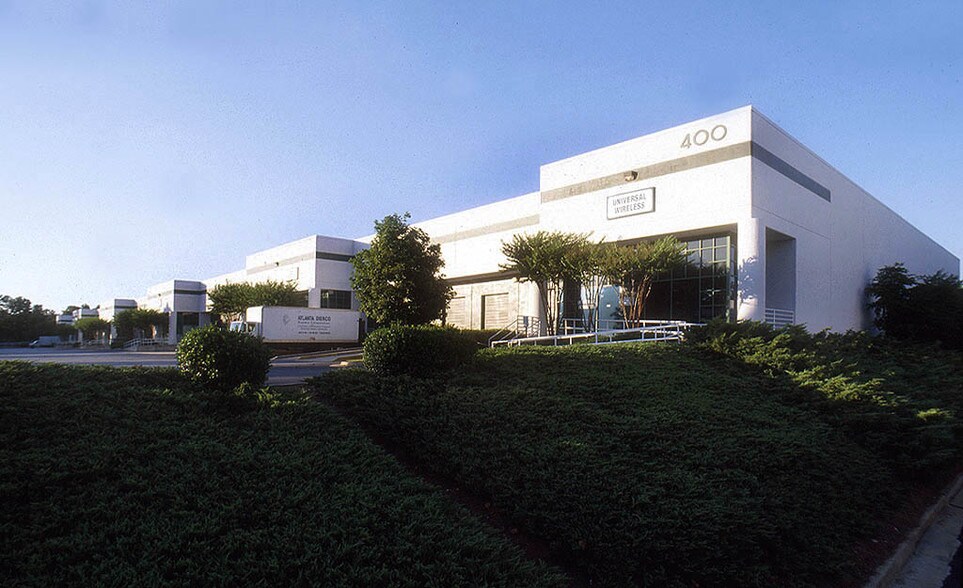 5405 Buford Hwy, Norcross, GA à louer - Photo du bâtiment - Image 2 de 7