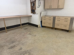 22 Lake Rd, Windermere for lease Interior Photo- Image 2 of 3