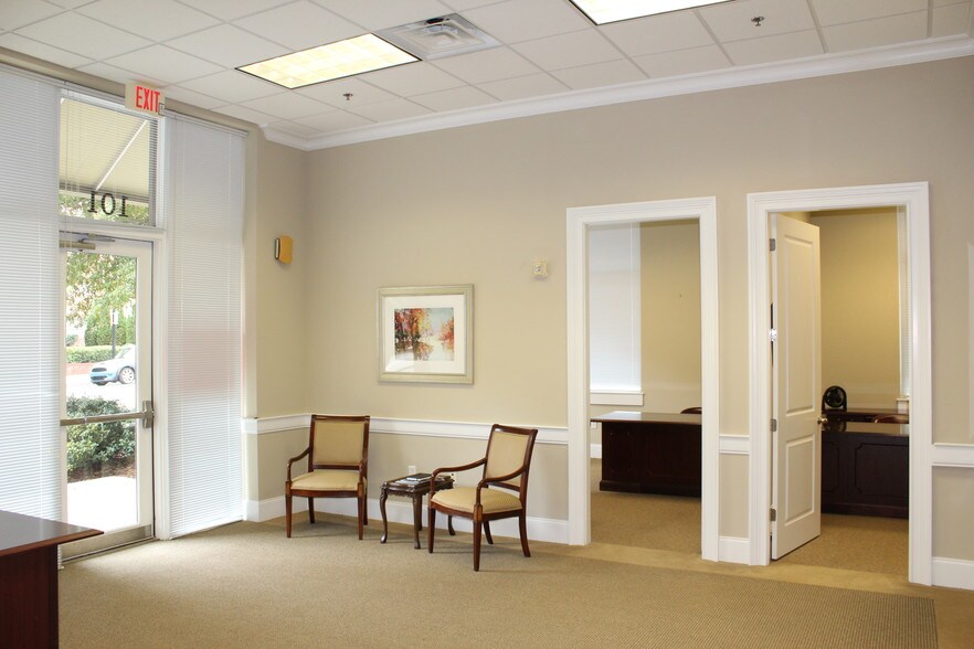 101 E McBee Ave, Greenville, SC à louer - Autre - Image 3 de 13