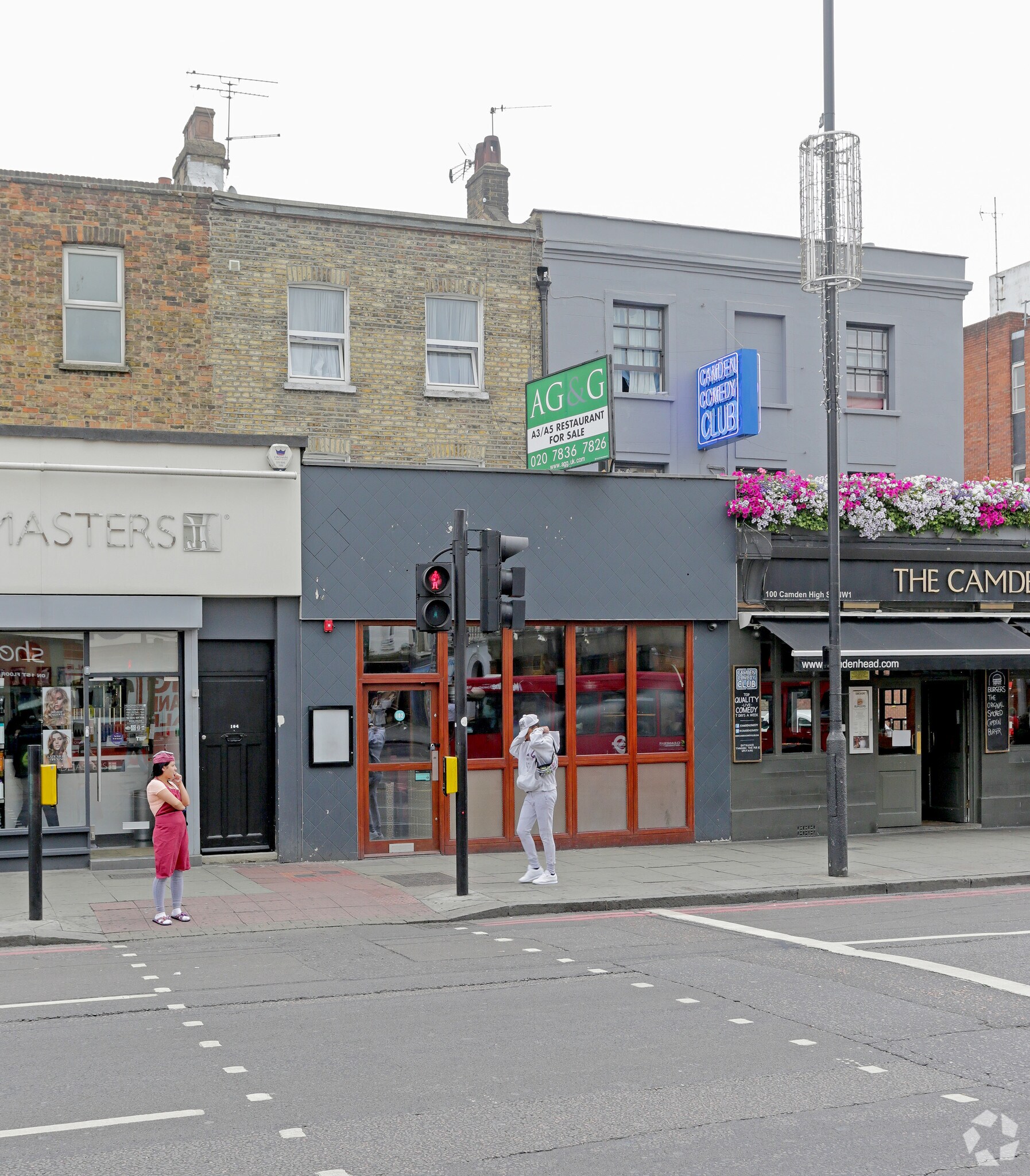 102 Camden High St, Londres à louer Photo principale- Image 1 de 3