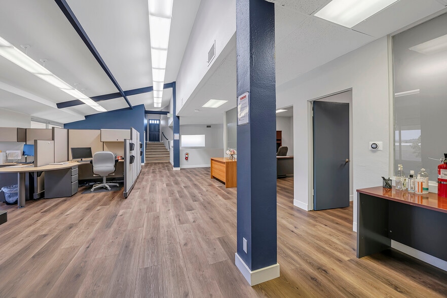 5210 Lewis Rd, Agoura Hills, CA for sale - Building Photo - Image 2 of 13