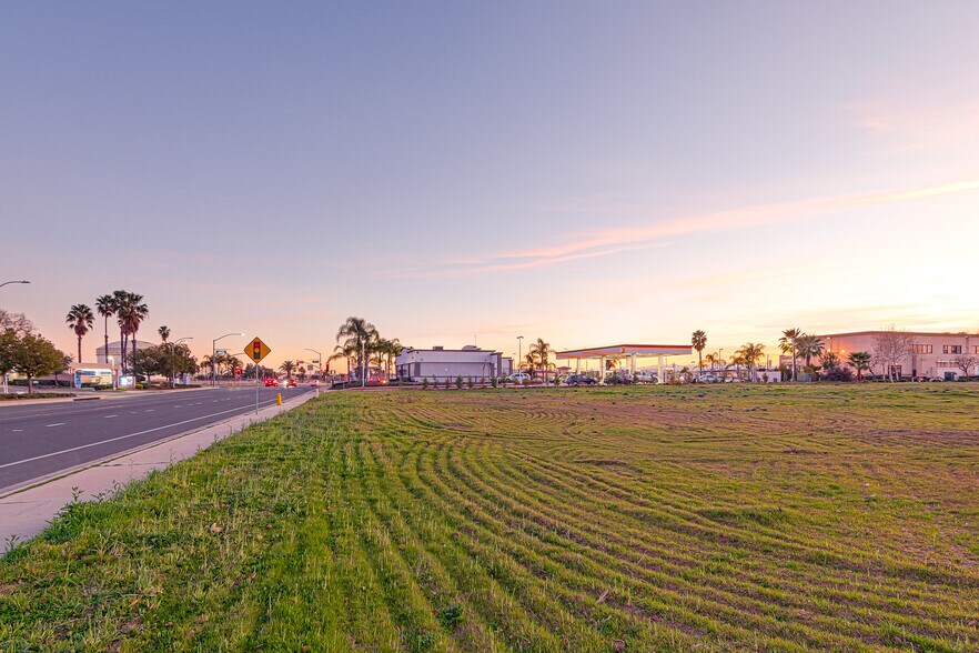 SE of Elsworth St and Cactus ave, Moreno Valley, CA à vendre - Photo du bâtiment - Image 2 de 20