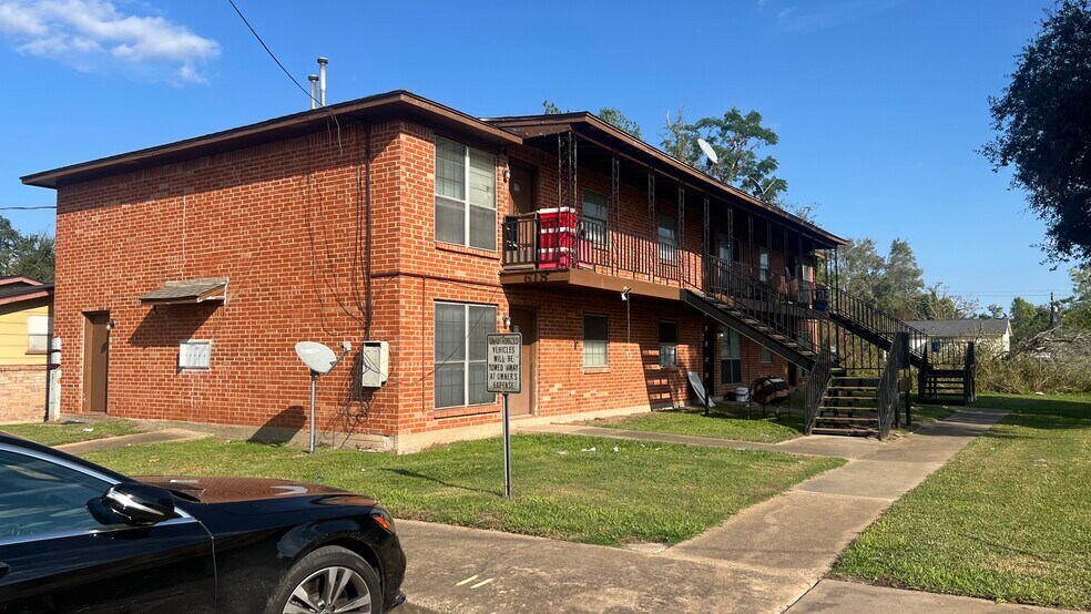 526 Wilkes St, Wharton, TX à vendre - Photo du bâtiment - Image 3 de 12