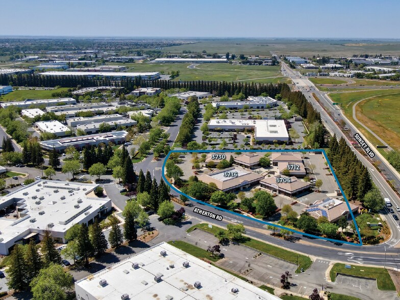 3736 Atherton Rd, Rocklin, CA à louer - Photo du bâtiment - Image 3 de 4