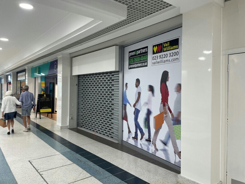 38 Osborn Rd, Fareham à louer - Photo du bâtiment - Image 3 de 15