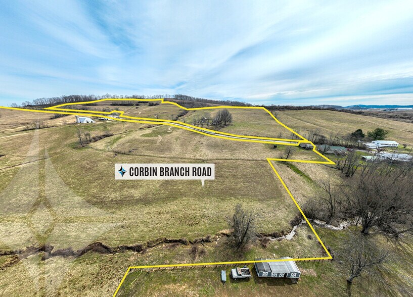 257 Corbin Branch Rd, Bridgeport, WV à vendre - Photo du bâtiment - Image 3 de 9