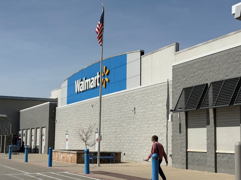 800 Commons Dr, Oxford, PA for lease - Building Photo - Image 2 of 7