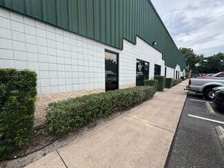 Plus de détails pour 796 Sanders Rd, Port Orange, FL - Local d'activités à louer