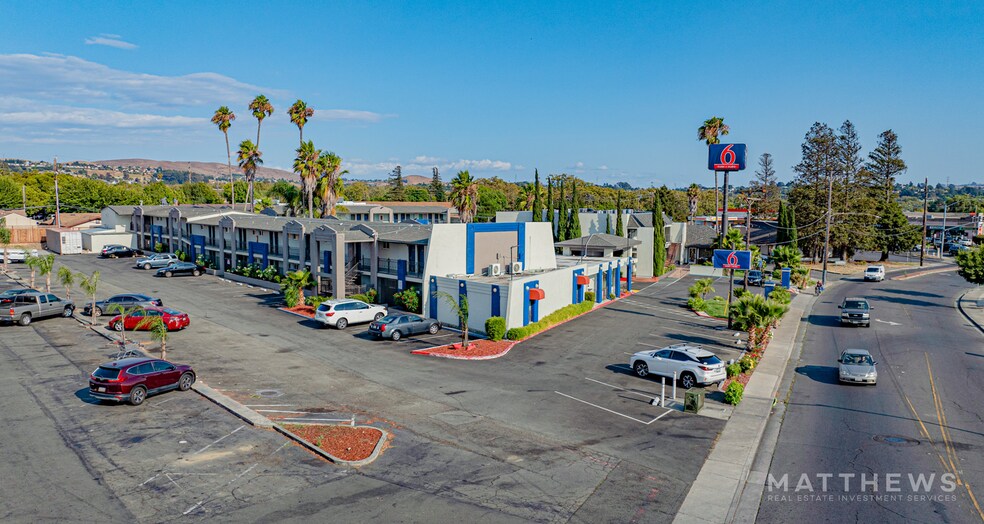 44 Admiral Callaghan Ln, Vallejo, CA à vendre - Photo du bâtiment - Image 2 de 16