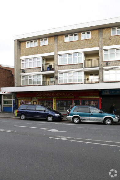 770 High Road Leyton, Londres à louer - Photo du bâtiment - Image 2 de 3