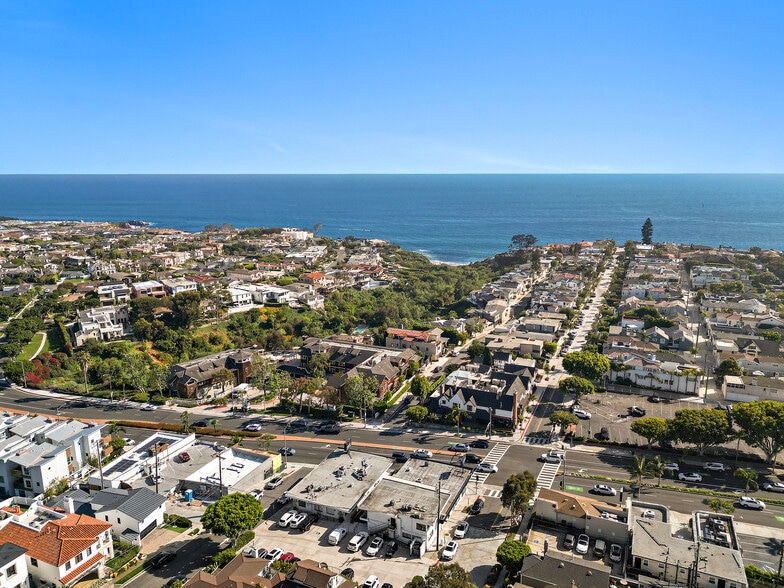 3800 E Coast Hwy, Newport Beach, CA for lease - Aerial - Image 3 of 7