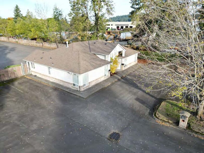 16791 SE 120th Ave, Clackamas, OR for lease - Building Photo - Image 2 of 5