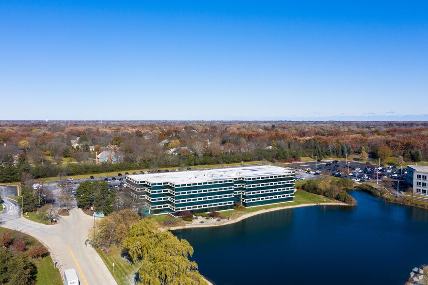 2801 Lakeside Dr, Bannockburn, IL à louer - Aérien - Image 3 de 6