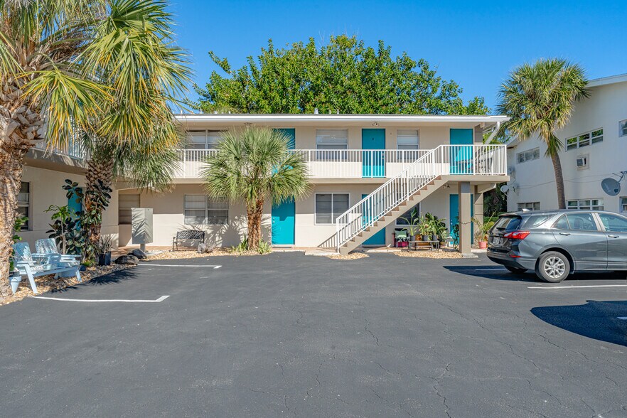 3213 SE 12th St, Pompano Beach, FL à vendre - Photo du bâtiment - Image 2 de 9