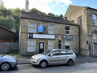 Plus de détails pour 36-38 Dunford Rd, Holmfirth - Bureau à louer