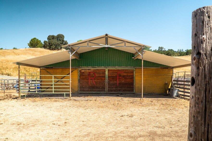 3206 Gillam Rd, Valley Springs, CA for sale - Building Photo - Image 2 of 44