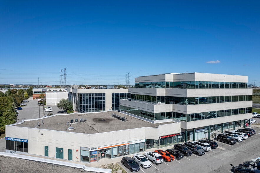 7800 Woodbine Ave, Markham, ON à vendre - Photo du bâtiment - Image 2 de 5