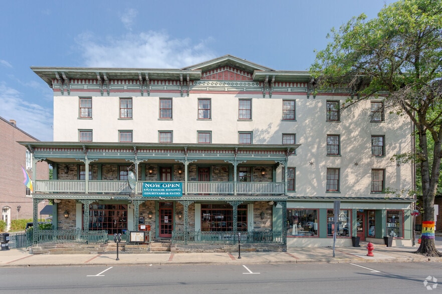 32 Bridge St, Lambertville, NJ for lease - Primary Photo - Image 2 of 7