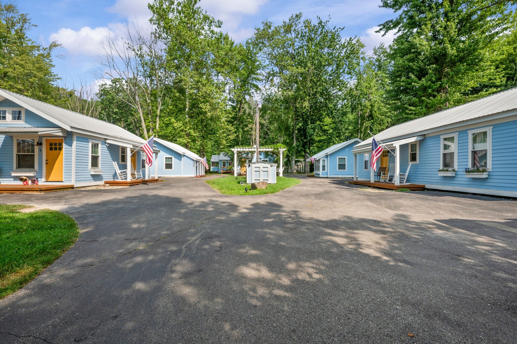 5358 Paw Paw Lake Rd, Coloma, MI à vendre Photo principale- Image 1 de 46