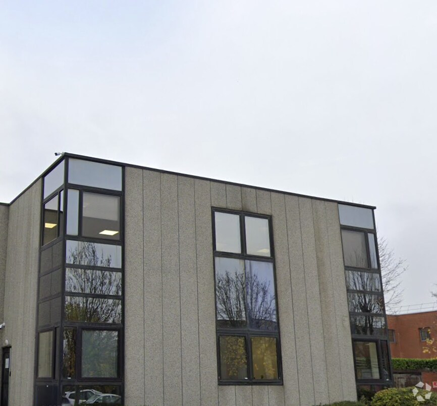 Local d'activités dans Roissy-en-France à vendre Photo principale- Image 1 de 2