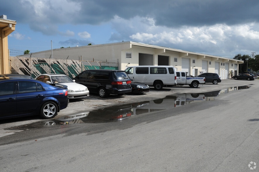 1608-1620 SW 3rd Ave, Fort Lauderdale, FL for lease - Primary Photo - Image 1 of 5