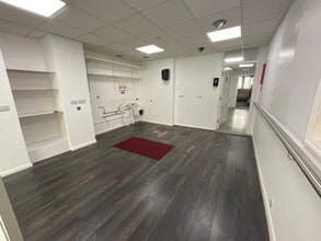 10 Falsgrave Rd, Scarborough for lease Interior Photo- Image 2 of 3