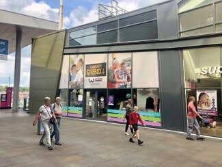 Plus de détails pour Marsh Way, Wakefield - Commerce de détail à louer