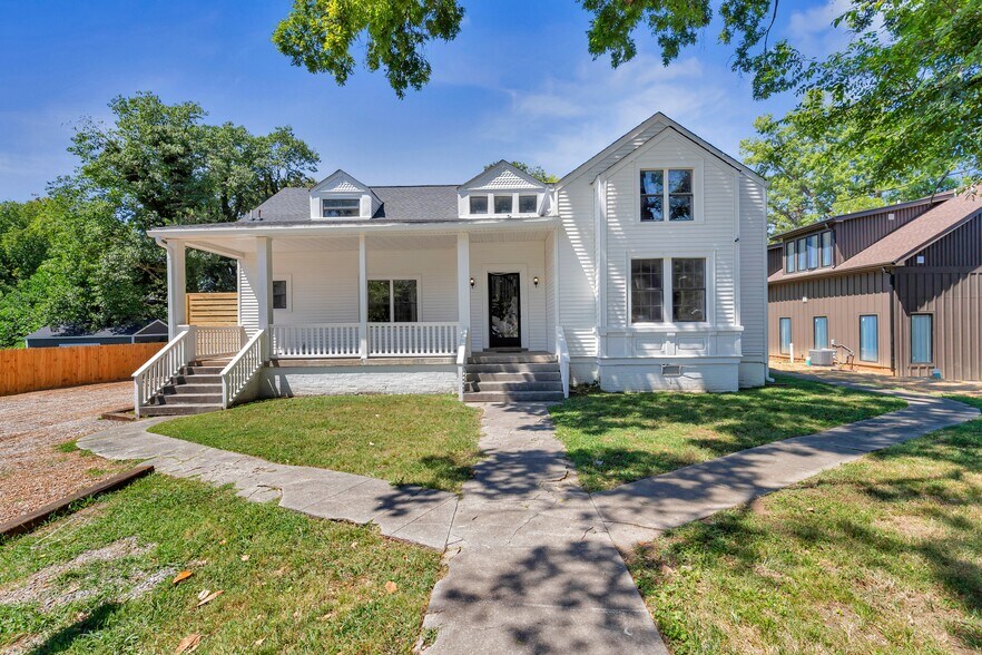 928 Mcferrin Ave, Nashville, TN à louer - Photo du bâtiment - Image 1 de 10