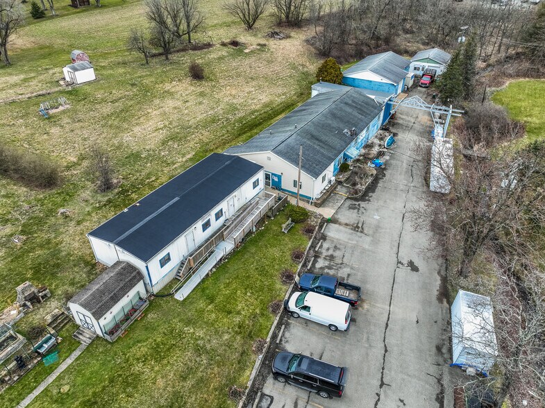 1666 Business Route 66, Greensburg, PA à vendre - Photo du bâtiment - Image 2 de 25